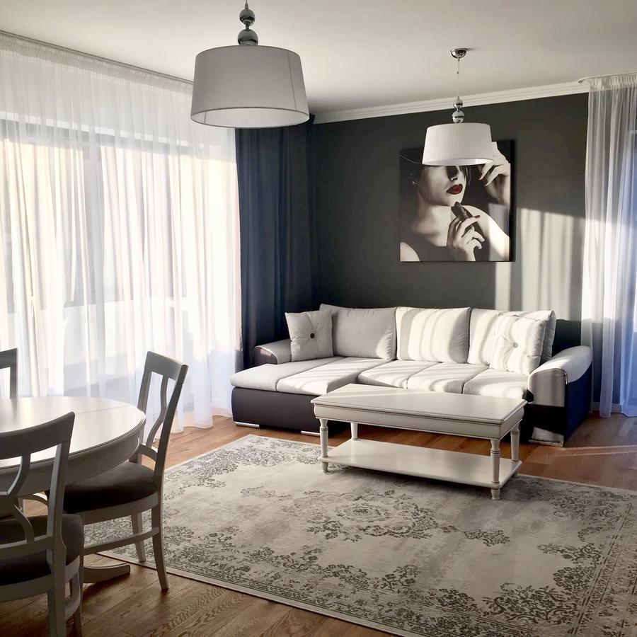 Flori De Iulie Apartamente Брашов Екстер'єр фото