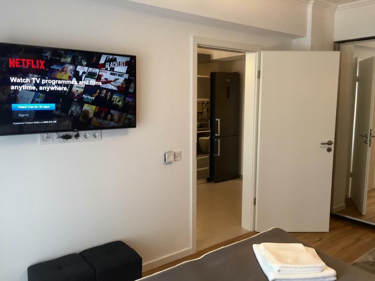 Flori De Iulie Apartamente Брашов Екстер'єр фото